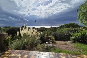 Blick von der Terrasse bei aufziehendem Unwetter